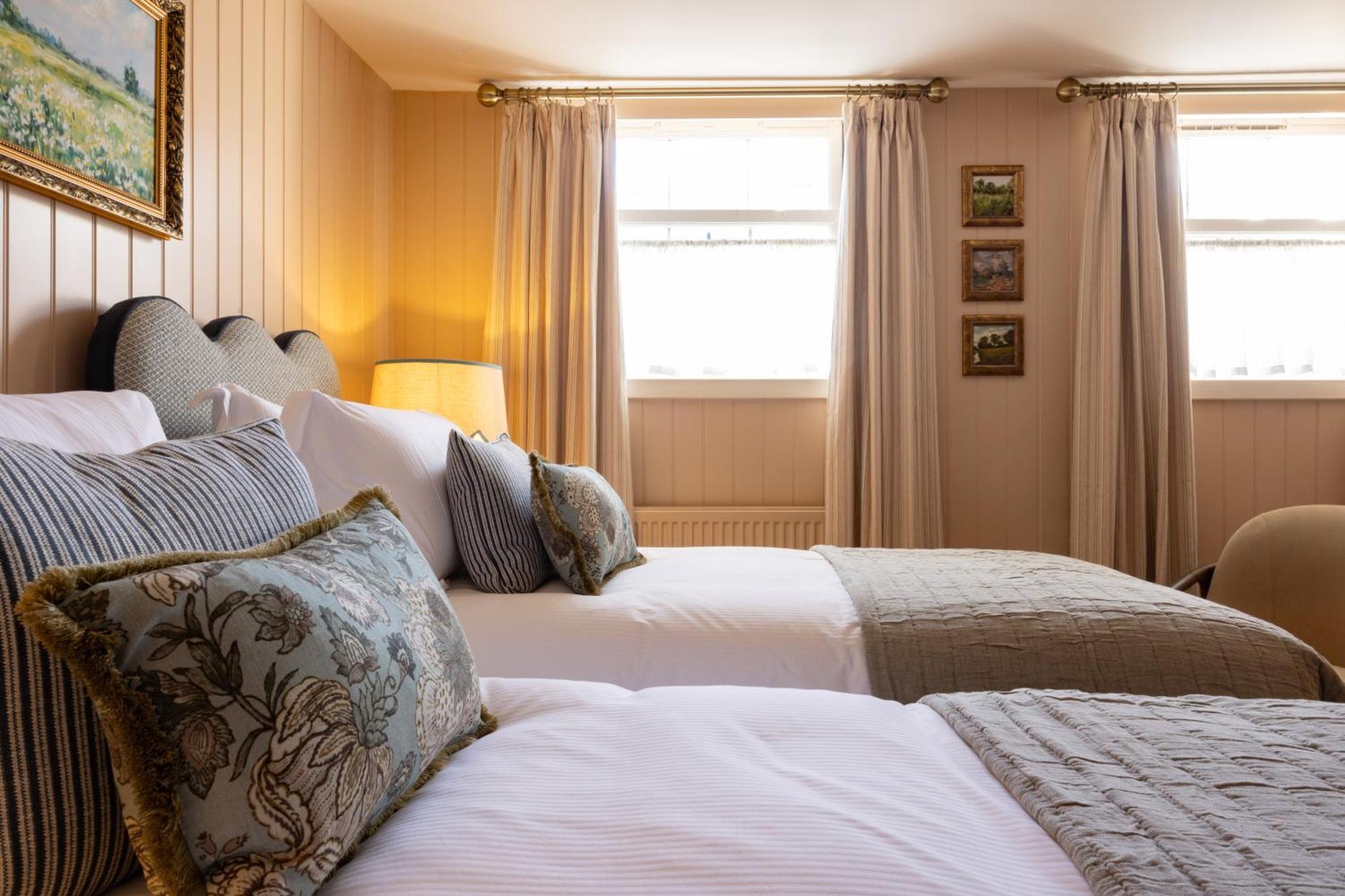 The White Hart - A Heartwood Inn ลูอิส ภายนอก รูปภาพ