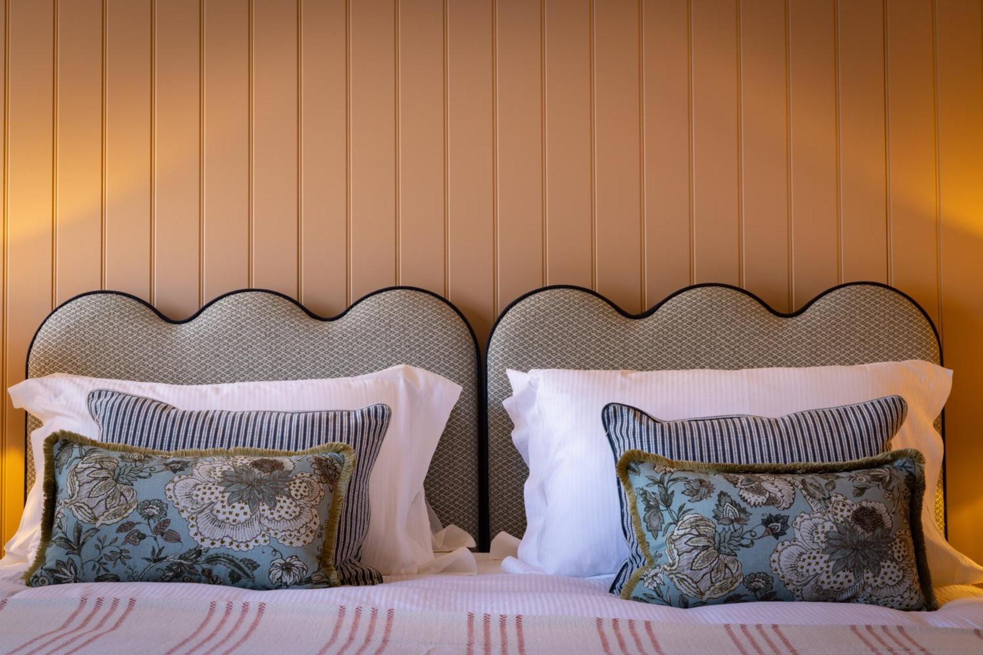 The White Hart - A Heartwood Inn ลูอิส ภายนอก รูปภาพ