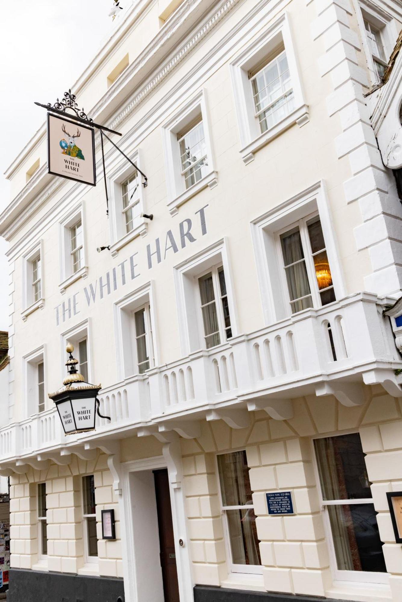 The White Hart - A Heartwood Inn ลูอิส ภายนอก รูปภาพ